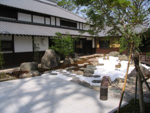 花と音楽の館かわさと「花久の里」