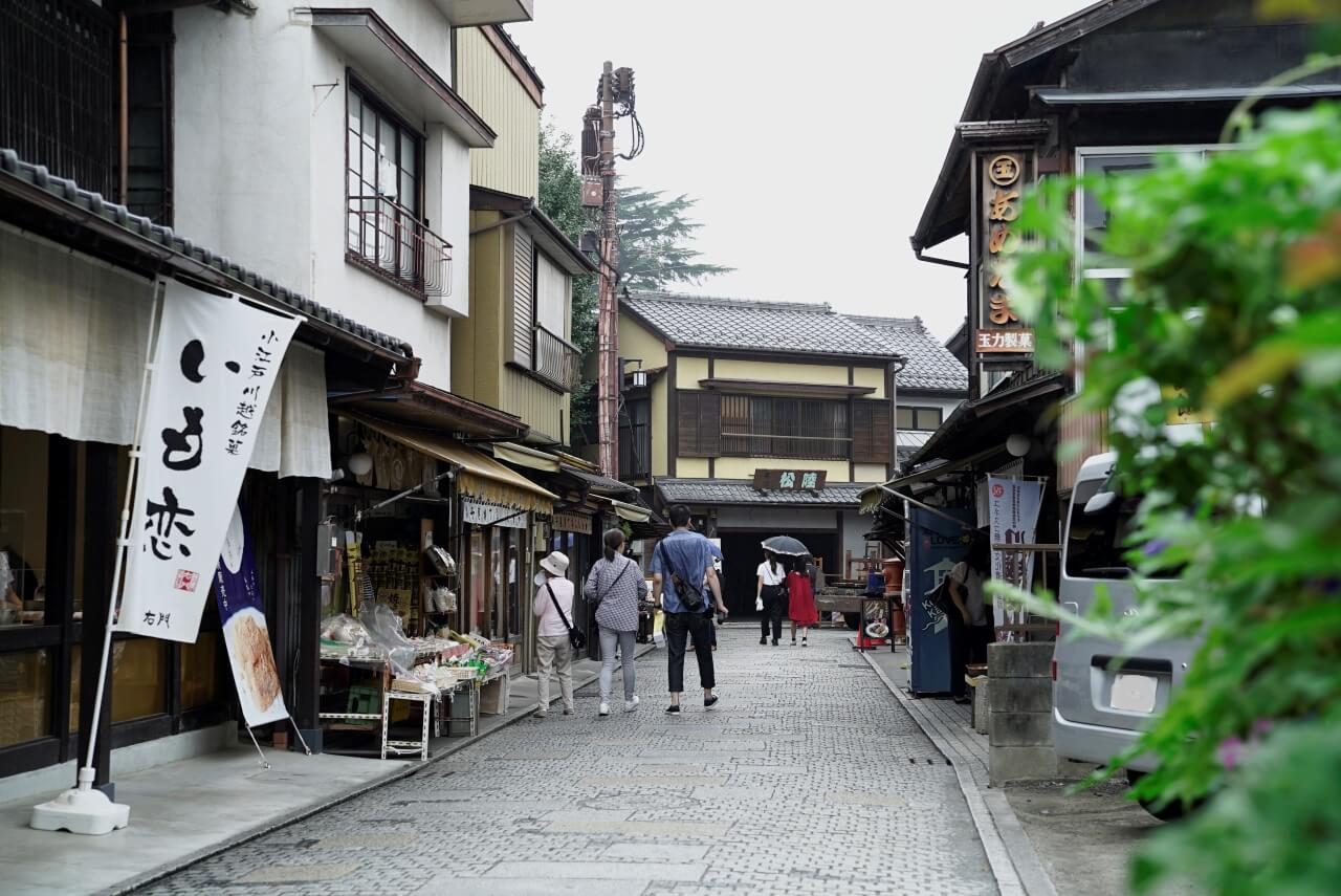 菓子屋横丁