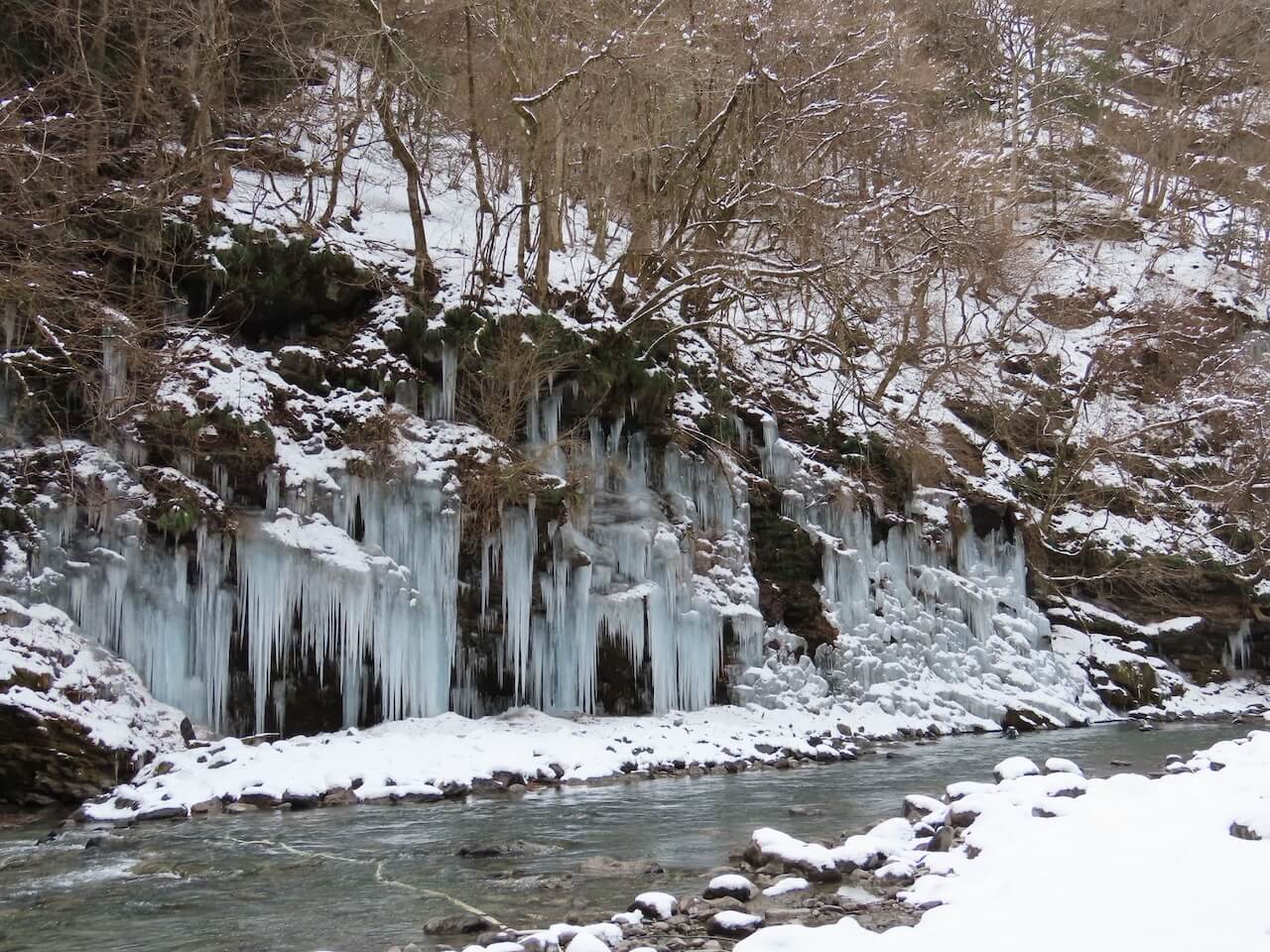 三十槌の氷柱