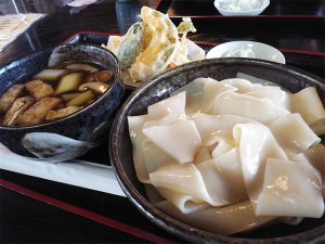 花久の里花音里うどん