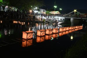 8月16日(土) とうろう流し納涼大会を開催します。