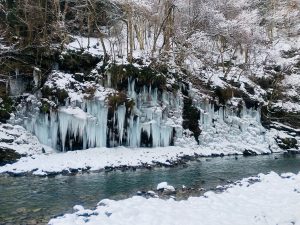 三十槌の氷柱（みそつちのつらら）